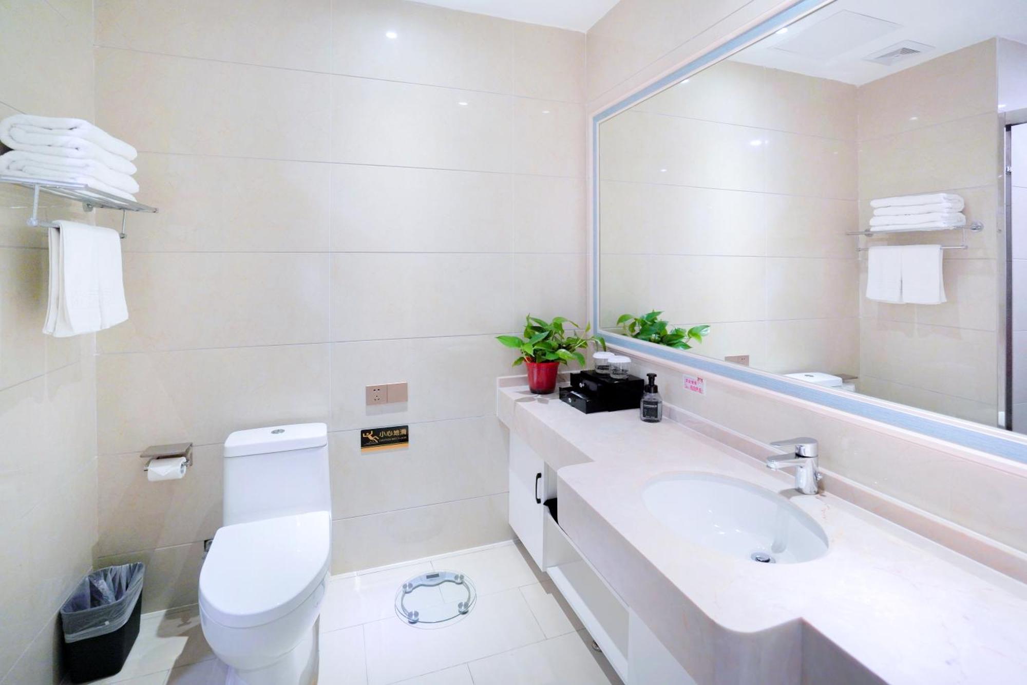 Huashan Xinghe International Hotel Huayin ภายนอก รูปภาพ