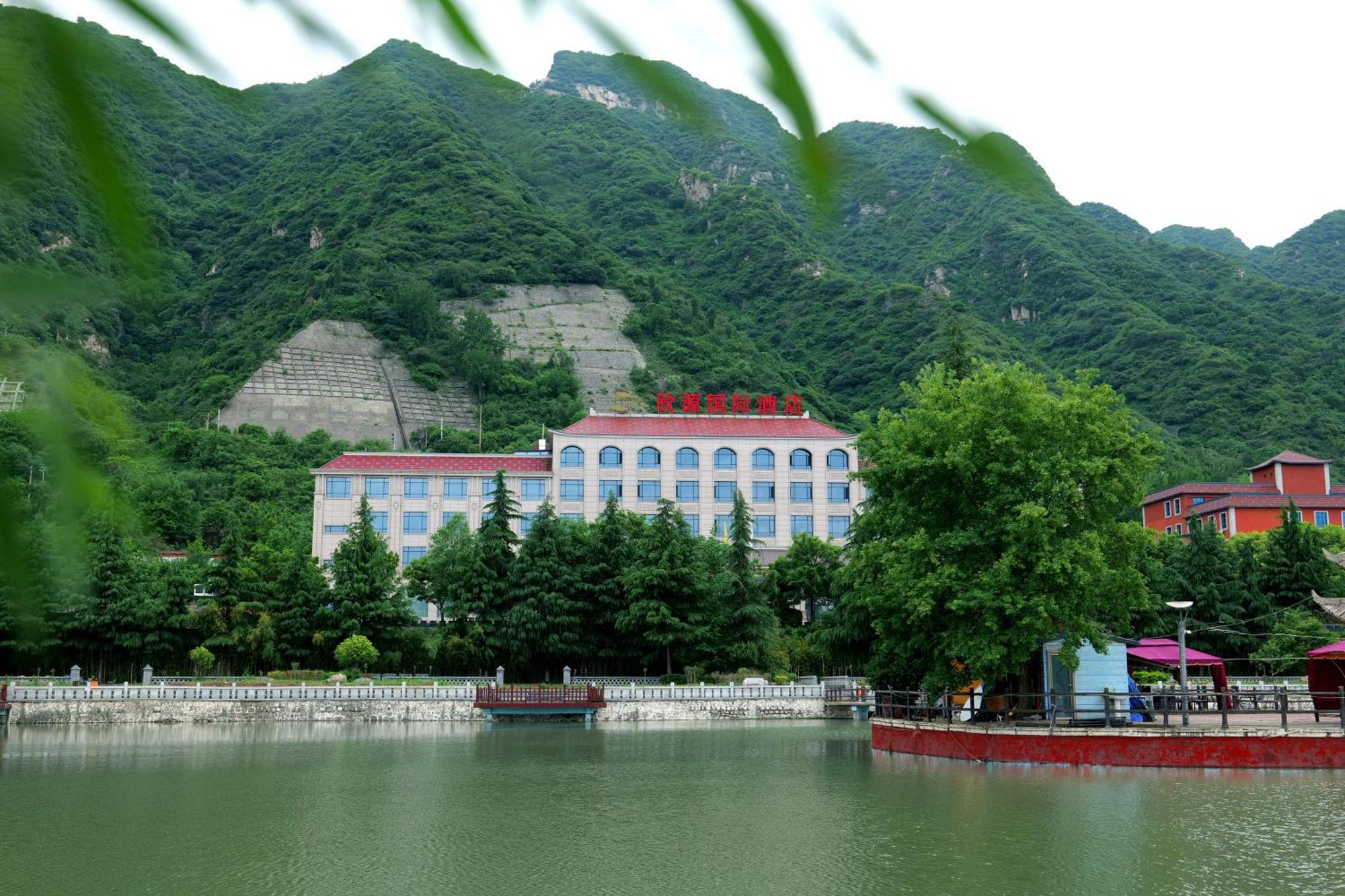 Huashan Xinghe International Hotel Huayin ภายนอก รูปภาพ
